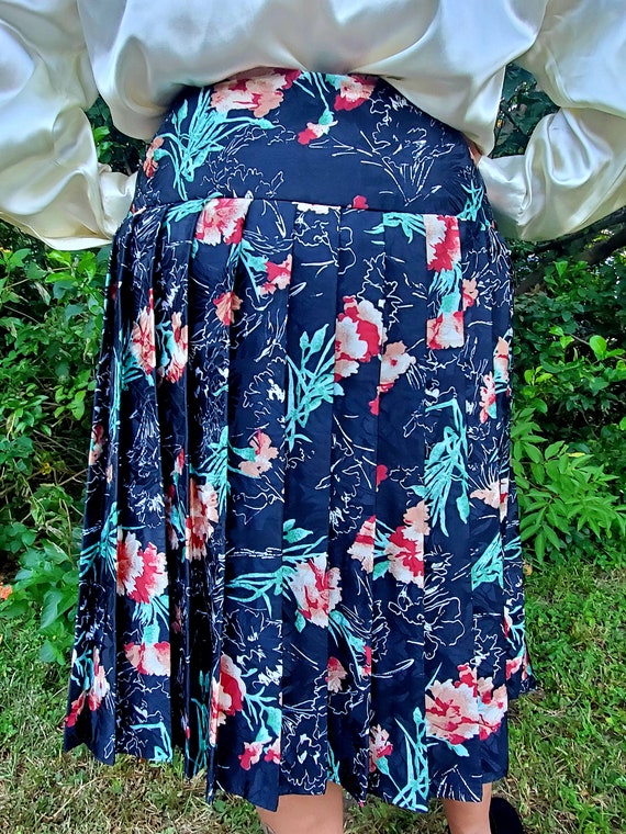 Floral Print Pleated Skirt - image 3