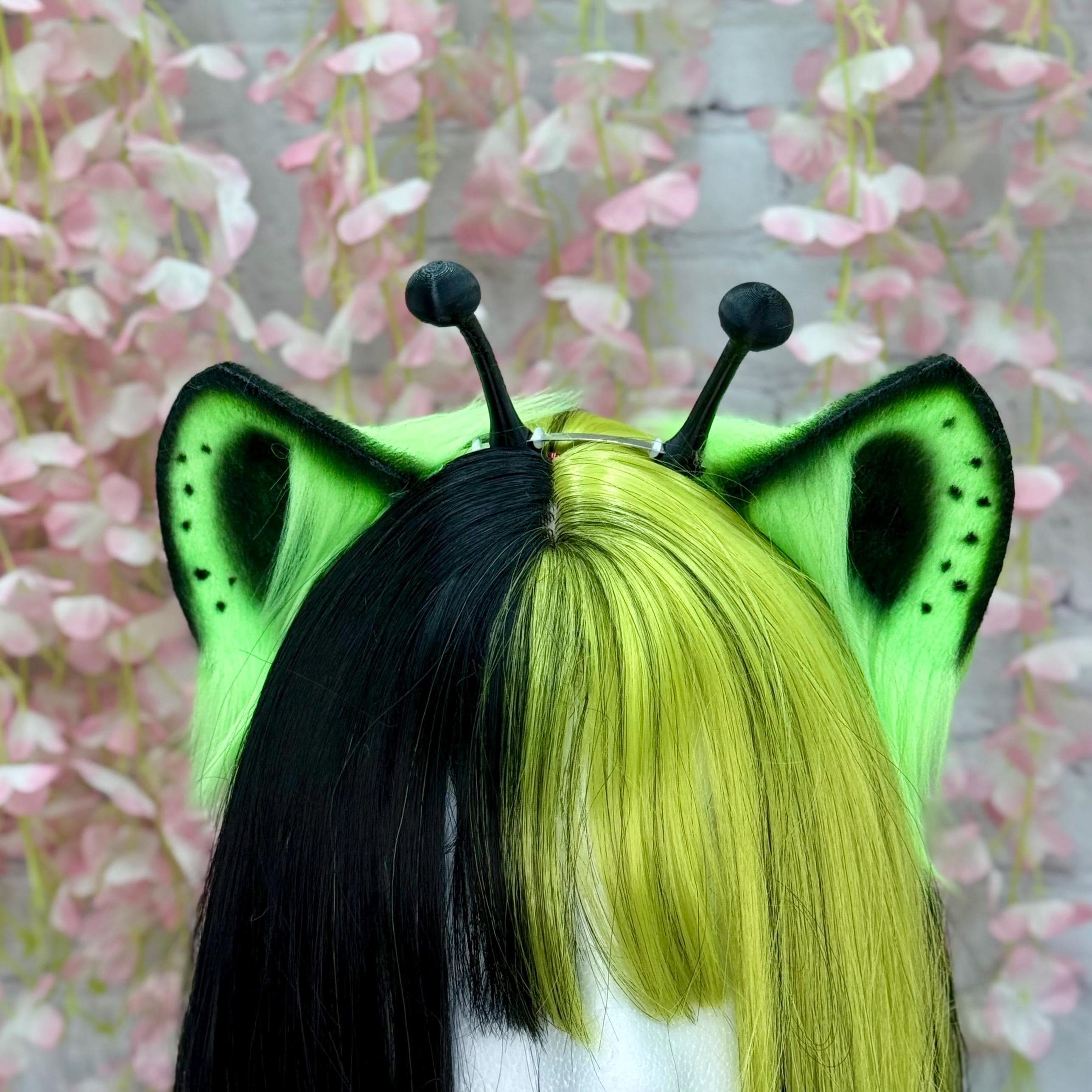 Alien Cat Ears Headband: UV Neon Green Kemonomimi Ears With Antenna - Etsy
