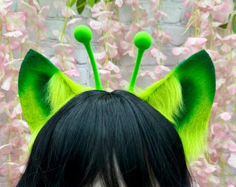 Alien Fox Ears Headband: Green Kitsune Kemonomimi Costume with Antenna