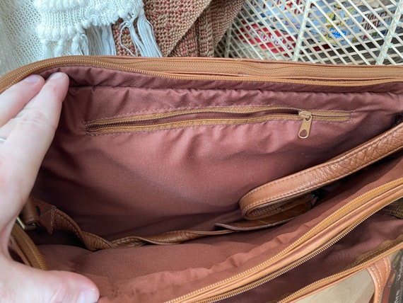 Bugatti leather online messenger bag