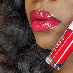 Glossy Cherry Kiss Moisturizing Pigmented Lip Gloss Long Lasting Soft Lips