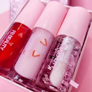 3 Lip Gloss Bundle - Clear Glossy Hydrated Not Sticky Gloss Strawberry Kiss, Strawberry Shortcake & Pink Butterfly (cruelty free)