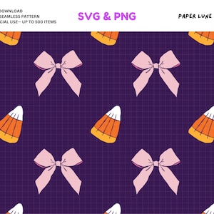 Puede incluir: Patrón sin costuras con lazos rosas y caramelos de maíz sobre un fondo de cuadrícula morada oscura. El diseño incluye el texto "SVG & PNG" y "DESCARGA DIGITAL PATRÓN SIN COSTURAS DE 12" X 12" USO COMERCIAL - HASTA 500 ARTÍCULOS".
