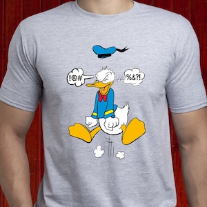 怒っているドナルドダックのTシャツ、ドナルドダックの悪態Tシャツ、ディズニーのお父さんのシャツ、バケーションディズニーのTシャツ、ディズニーのバケーションお父さんのTシャツ、ディズニーメンズTシャツ（T181）