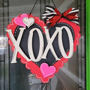 Valentines Door Hanger, XOXO door hanger, Heart Door Hanger, Valentines Decor, Gift for Her