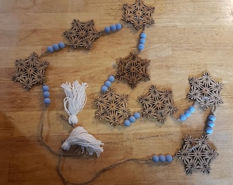 Rustic Snowflake Garland for Farmhouse Mantle Decor for Holiday Fireplace Boho Style Winter Cabin Garland For Holiday Season Neutral Decor