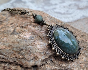 Vintage necklace with gemstone "moss agate" and matching earrings