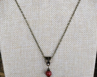 Collier Argenté Avec Pendentif En Jaspe Rouge - Pierre Naturelle, Style Vintage - Occasion Très Bon état