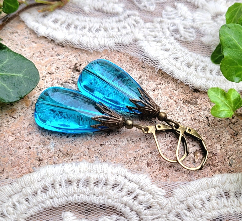 GRÜN wieder auf Lager Vintage Ohrringe mit Glasperlen in Tropfenform in verschiedenen Farben Bild 5