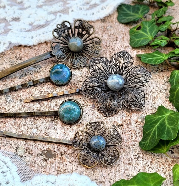 Vintage Hair Clip Set in Bronze With Semi-precious Stone MOSS