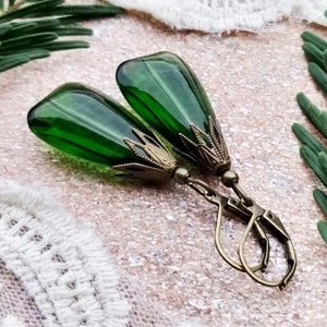 GREEN back in stock Vintage earrings with drop-shaped glass beads in different colors image 1