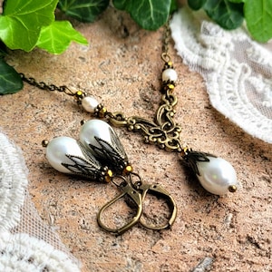 Vintage bridal jewelry with white drop pearls, festive jewelry set, wedding jewelry, vintage wedding, bridal jewelry with freshwater pearls