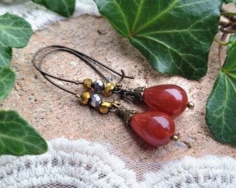 2 color variations! Long hanging earrings with teardrop-shaped jade beads in orange or brown