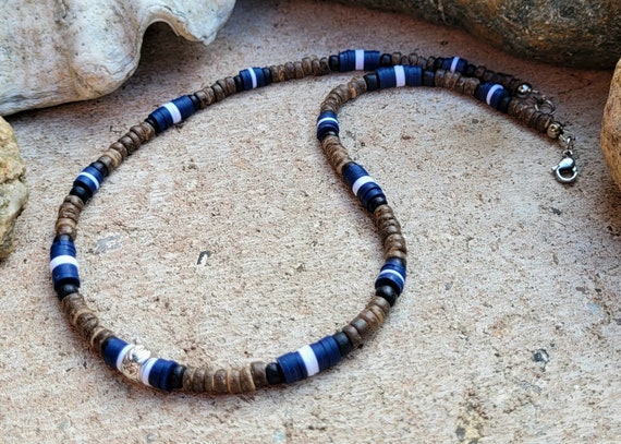 ビース　ネックレス　西アフリカ　ニラビーズ　マリビーズ SILAS サーファーネックレスはココナッツビーズとアフリカのビニール