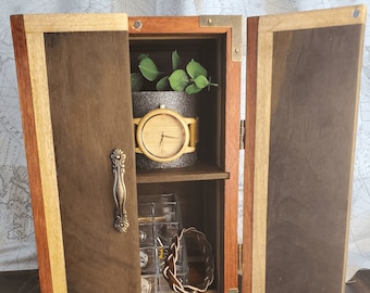 Joyero de madera hecho a mano: un joyero minimalista para hombre