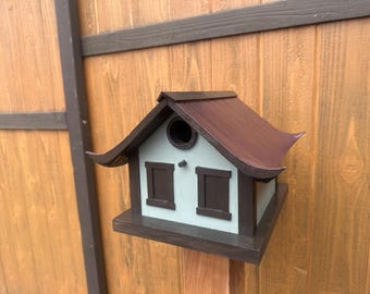 Asian Style, single-family, Birdhouse with Smooth Roof