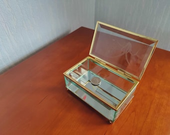Vintage Bevelled Glass Jewellery Box: Mirrored Floral Brass Display