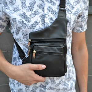 bolso bandolera de cuero, bolso tipo pistolera pequeño para hombre, bolso bandolera cruzado, riñonera para el día del padre, monedero con cremallera