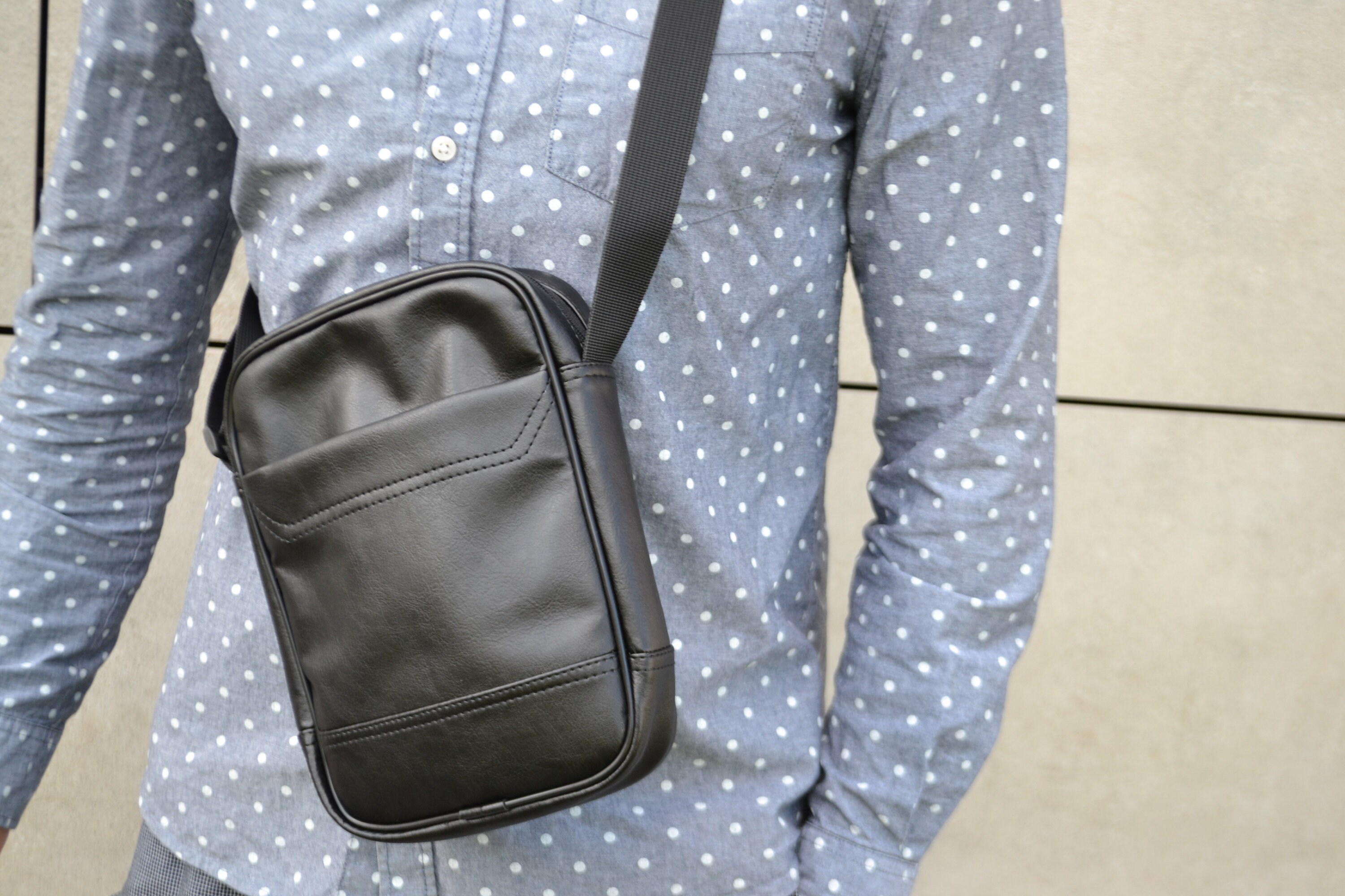Herren Messenger kleine Umhängetasche Männer Ledertasche Männer Tasche Geldbörse Herren