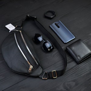 Genuine leather men women fanny pack / belt bag / waist bag / leather purses / shoulder bag / handbag / crossbody / bumbag belly bag unisex