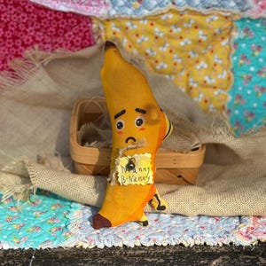 Primitive handmade Banana, Bowl filler, Farmhouse decor, Banana doll, Hostess gift, Teacher gift, Banana decor, fun banana whimsical