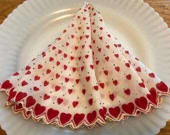 Valentine's Day Round Hankie Graduated Hearts Scalloped Handkerchief