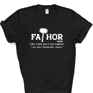 ŚMIESZNY T-SHIRT TATY, T-shirt ojca, T-shirt Thora, Koszulka na Dzień Ojca, Fan komiksów, Koszulka Asgard Odin Mjolnir Męski pomysł na prezent urodzinowy