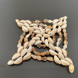 Retro Dish Placemat Shell Coaster Natural Cowrie Shell Drinks Mat  Shell Tableware Boho Shell Table Decor Tablescape Drinks Coasters
