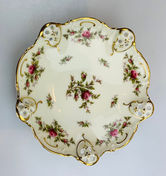 Rosenthal Group Classic Rose Dish Moss Rose Pattern Gold Trim Moss