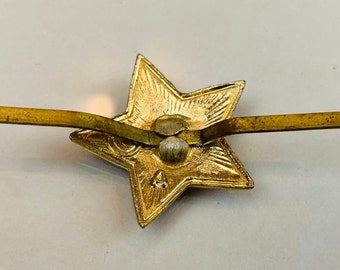 Insignes soviétiques vintage : étoile rouge, insigne en