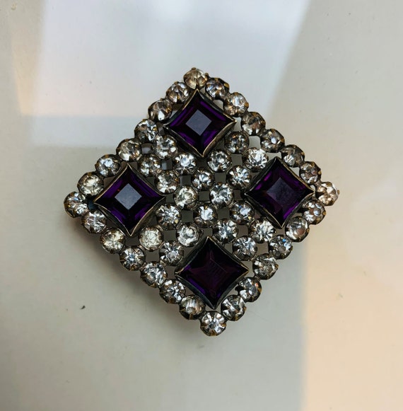 Square brooch deals