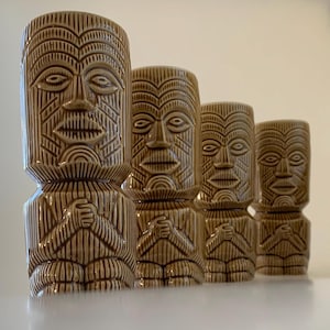 Vintage Hände geklammert hellbraun Tiki Becher 4er-Set psc Keramik Barzubehör im Hawaii-Stil