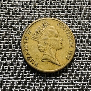 Australian 0ne Dollar coin ELIZABETH II - Landcare Australia