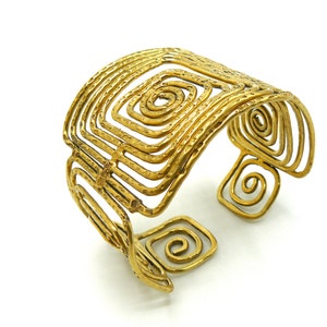 VERSTELLBARES MESSING-Spiralarmband, handgefertigter Boho-Schmuck, einzigartiges Design-Messingarmband, handgefertigte offene Manschette, einzigartiges Unisex-Geschenk