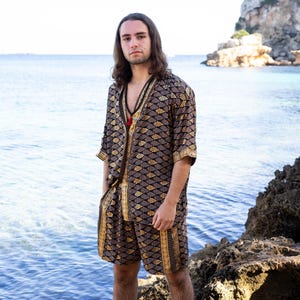 MEN&#39;S SILK Shirt & Shorts SET, Boho BeachWear, Lightweight Stylish Summer Outfit, Unique Men&#39;s Fashion, Casual Chic Outfit, Resort Wear