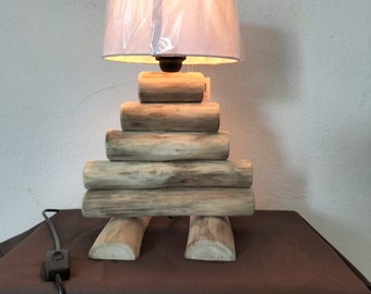 Lyre bedside lamp in natural driftwood, contemporary lamp, artisanal lamp, wooden lampshade, handmade lampshade