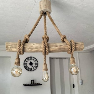 Lampadario in legno galleggiante, lampada a sospensione in legno galleggiante, lampada a sospensione contemporanea, lampada da soffitto, illuminazione a sospensione immagine 1