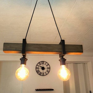 Lustre 2 lumière en bois, suspension luminaire en bois, lampe suspendue contemporaine, lampe de plafond, éclairage en bois artisanal