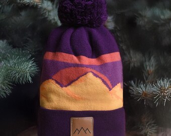 Mountains Hiking Winter Beanie Hat – Outdoor Gift for Women