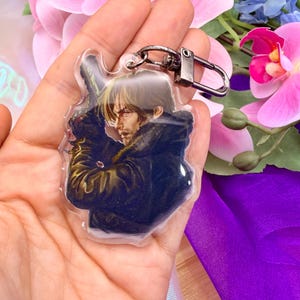 Leon S. Kennedy Resident Evil Requiem Acrylic Charm – RE9 Keychain, Fan Art Keyring, Gift for Gamers