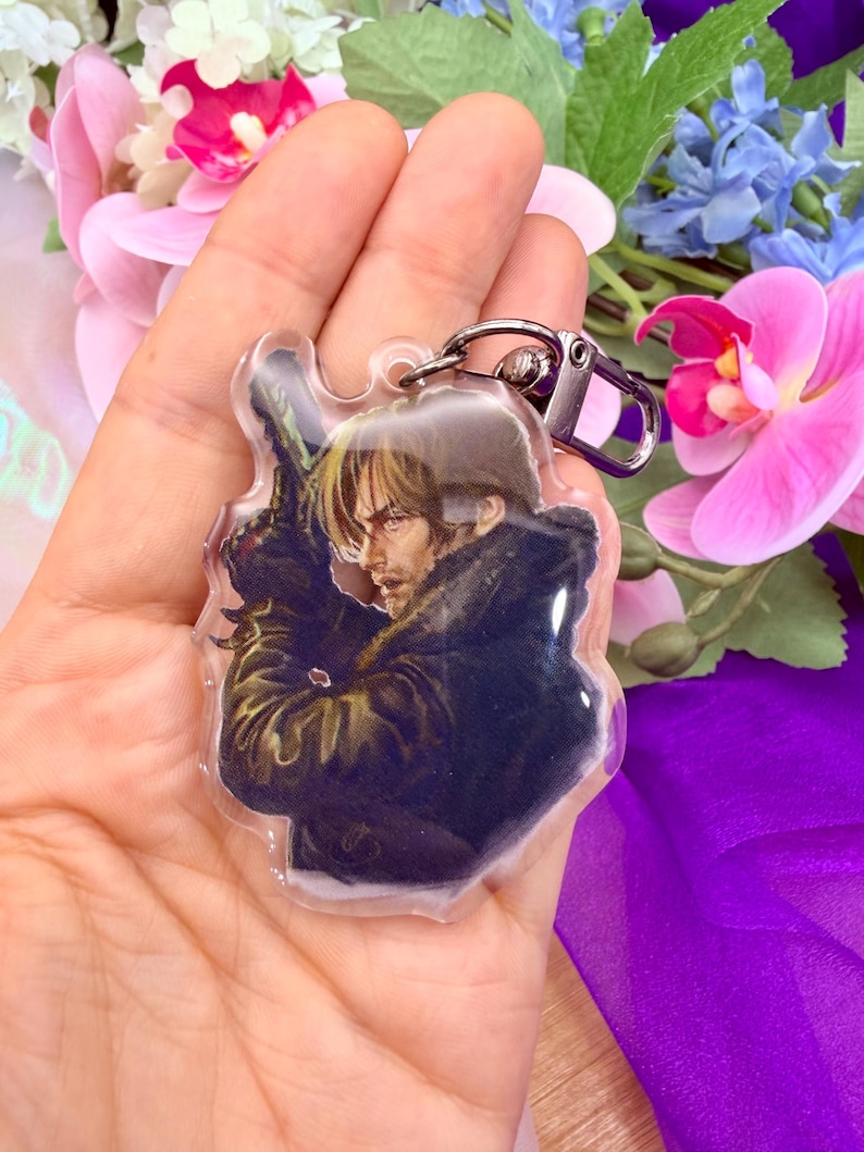 Leon S. Kennedy Resident Evil Requiem Acrylic Charm – RE9 Keychain, Fan Art Keyring, Gift for Gamers