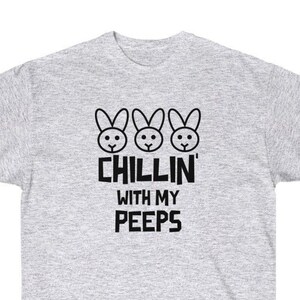 友達と楽しく過ごすTシャツ、イースターバニーTシャツ、ティーン向けイースターバスケットギフト、お父さんへのイースターギフト