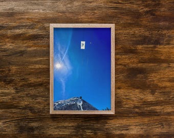 Póster vertical mate del teleférico del telesilla / Montaña azul cielo