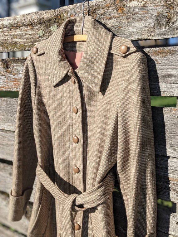 Vintage Tweed Overcoat Gem