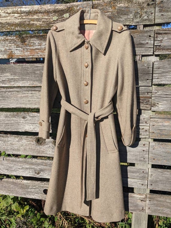 Vintage Tweed Overcoat Gem
