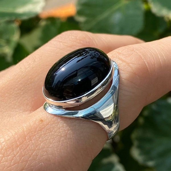 Ovaler Schwarzer Onyx Stein Ring 925 Sterling Silber / Steingröße 1.5 x 2 cm