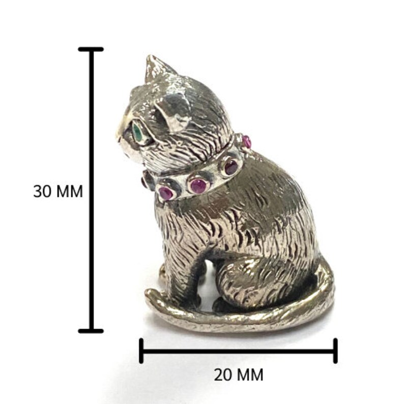 Collectable Victorian Style Crouching Cat Figurine Emerald Eyes 925 Sterling