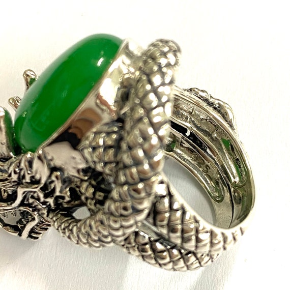 Sterling Silver Oval Green Simulated Jade with Dragon Sz9