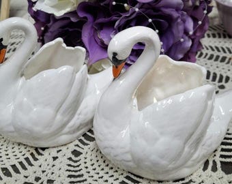 Swan votive holder