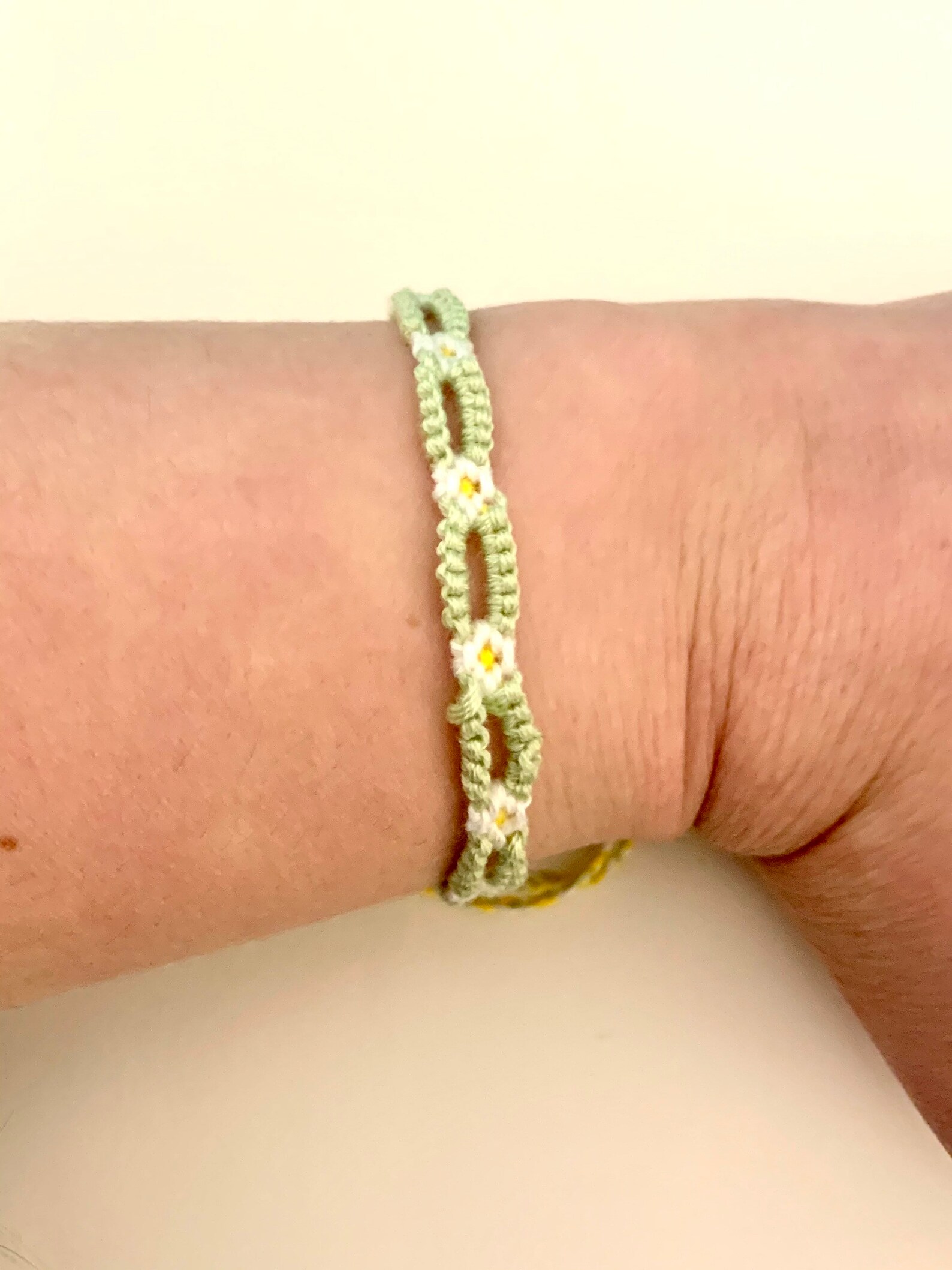 Daisy chain chainlink friendship bracelet popular trendy cute Etsy